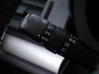 Subaru Forester 2.0 Luxury / 20
