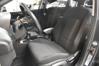 HYUNDAI I20 1.0 T-GDI 48V MHEV 100pk Comfort I Navi + Camera / 17