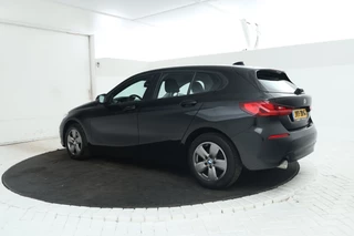 BMW 1 Serie 116d High Executive  5 Deurs hb, Navigatie, Climate / 4