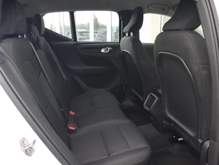 Volvo XC40 1.5 T3 Momentum Pro | Elek. wegklapbare trekhaak / 32