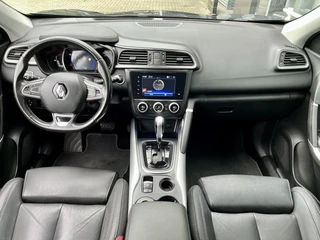 Renault Kadjar 1.3 TCe 140 EDC Intens  | Trekhaak | Leer | Stoelverwarming | Dodehoek | Elektrische Stoelen | 1500KG Trekgewicht | Navigatie | Climate Control | Achteruitrijcamera | Automaat | Apple CarPlay/Android Auto / 2