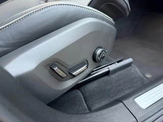 Volvo XC60 2.0 T6 AWD Ultra Black Edition Panodak H&K 360 Camera / 30