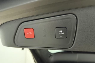 Peugeot 3008 1.2 PureTech Blue Lease Allure | Apple carplay/Android auto | Navigatie | Adaptive cruise | Camera | Elektrische kofferklep | Keyless entry + start | Climate control / 15