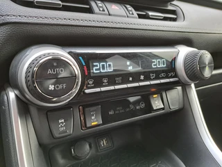 Toyota RAV4 2.5 Hybrid AWD Dynamic NWE. 4-SEASONS STOEL- & VOORRUITVERWARMING PDC V+A DIGITAL DISPLAY LED / 20