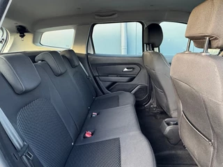 Dacia Duster 1.3 TCe 130pk Comfort * Navigatie * Cruise Control * Airco * / 18