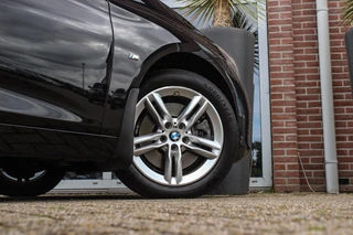 BMW 2-serie Active Tourer 225xe Luxury | Driving Assistant Plus | Panoramadak | Fileassistent | Active Cruise control | Head-up | HiFi audio | Sportstoelen | Rijstrooksensor | Keyless entry / 50