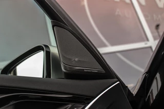 BMW 5-serie M550d xDrive High Executive | 2e eigenaar | Driving Assistant Plus | Innovation pakket | Stoelverwarming & -ventilatie | Stuurverwarming | Harman-kardon | 360 camera / 47