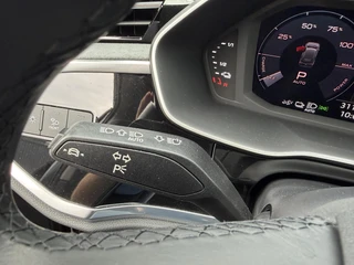 Audi Q3 45 TFSI e S edition I INCL. € 850,00 AFL.KOSTEN + BOVAG GARANTIE / 33