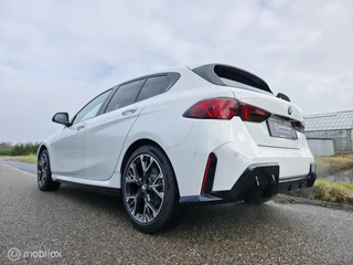 BMW 1 Series 123 xDrive Pano / 360' camera / Navi / 35