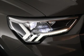 Audi Q3 Sportback 45 TFSIe 245pk S Edition S-Line LED Camera Keyless Navigatie Stoelverwarming / 40