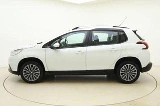 Peugeot 2008 1.2 PureTech Blue Lion 110pk | Navigatie | Panoramadak | Airco | Cruise Control | Parkeersensoren Achter | Bluetooth | Mistlampen / 6