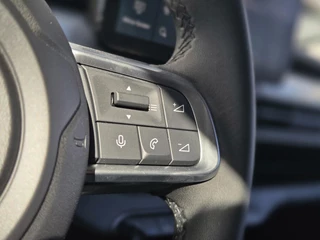 Jeep Avenger Altitude 54 kWh | 20'' Brute velgen | Apple-Android | Stoelverwarming / 18