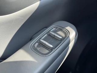 Leapmotor B10 Design ProMax 67.1 kWh 218PK Automaat Navigatie, Rondomzichtcamera, Adaptieve Cruise Control, Climate Control, Panoramadak / 17