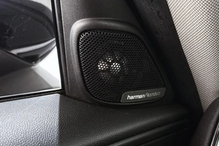 MINI Countryman 1.5 Cooper S E ALL4 Panoramadak Harman Kardon Head-Up Stoelverwarming / 24