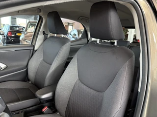 Toyota Yaris 1 .5 Hybrid Dynamic 5-drs. CAMERA/KEYLESS/NAVI/CARPLAY/16INCH / 10