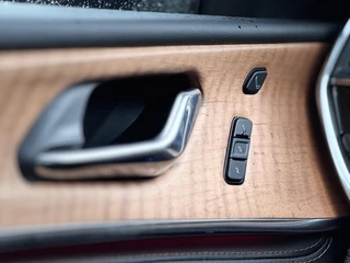 Jeep Grand Cherokee 2.0 Summit Reserve 4xe | Apple-Android | Luchtvering | HDMI-Passagiersscherm / 31