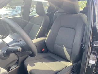 Lexus LBX 1.5 2WD / 13