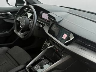 Audi A3 Limousine 30 TFSI automaat S edition, 2 X S-LINE, digitaal cockpit,1 e eigenaar, NL auto met nap / 21
