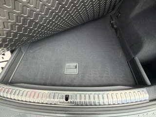 Audi Q3 35 TFSI S Line / Virtual / ACC / Led Matrix / Trekhaak . / 38