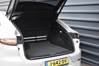 Porsche Cayenne Coupé 3.0 E-Hybrid Lightweight  | ACC | 22'' GT Design | Matrix PDLS+ | Carbon Dak | Luchtvering | 360 Camera | / 46