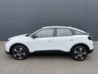 Citroën C4 145pk Hybride Plus (Camera - LED - Navigatie - Automatische Airco - Parkeersensoren - Apple Carplay) / 2