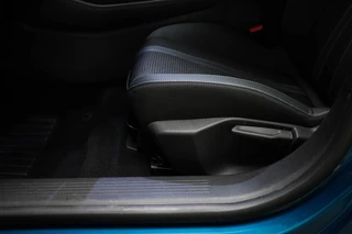 Peugeot e-408 Allure 58 kWh | NIEUW | COMFORT / CONNECT / 360 VISION & DRIVE ASSIST- PACK | STUURVERWARMING | DAB | APPLE | CAMERA / 33