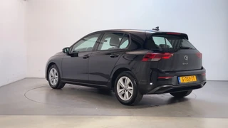 Volkswagen Golf 1.0 TSI 110pk Life Sfeerverlichting Navigatie App-Connect DAB+ / 7