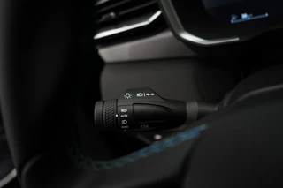 Lynk & Co 01 1.5 Zwarte hemel | 360 gr Camera | Panoramadak / 25