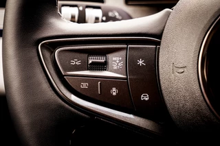 BYD SEAL 6 Touring 1.5 DM-i 212 Pk PHEV Comfort 1.350 WLTP | Panoramadak | 18 inch |  Adapt. Cruise | 360 camera | Virtual Cockpit / 44