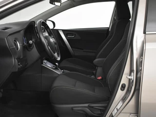 Toyota Auris 1.8 Hybrid Comfort | Navigatie | Trekhaak | Climatronic / 22