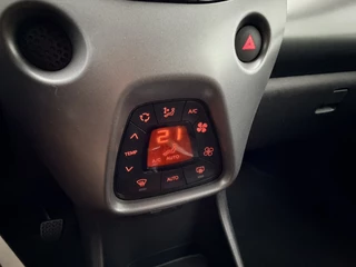 Toyota Aygo 1.0 VVT-i x-joy Automaat | ClimaTronic | Camera | Carplay&Android / 11