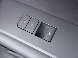 Kia Seltos 1.6 GDi Hybrid X-Line  - Schuif-/Kanteldak - Apple Carplay/Android Auto - Stoelverwarming/Ventilatie - Fabrieksgarantie tot 07-2033 / 42