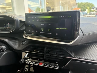 Peugeot 208 1.2T 100pk GT | Full LED | Camera voor + achter | Navi | Keyless Entry | Dodehoek detectie | Draadloos Apple Carplay/Android Auto / 16