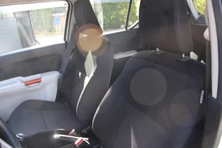 Suzuki Ignis 1.2 STIJL INTRO Trekhaak / Led verlichting / Airco / Camera / Stoelvw. / 20
