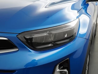Kia Stonic 1.0 T-GDi MHEV DynamicPlusLine  - Apple Carplay/Android Auto - Cruise Control - Climate Control - Navigatie - Stuur/Stoel Verwarming - 7 Jaar of 150.000km Fabrieksgarantie / 15