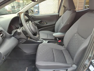 Toyota Yaris HYBRID 115 DYNAMIC STOEL/STUURVERW 16'' LM-VELGEN AD-CRUISE CLIMA APPLE/ANDROID PRIVACY GLASS CAMERA / 9