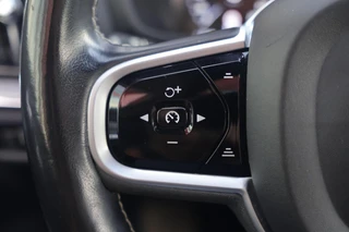 Volvo V60 T6 Recharge AWD R-Design / 37