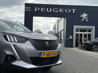 Peugeot e-2008 GT Pack 50 kWh 136PK Automaat Navigatie, Achteruitrijcamera, Keyless, Stoelverwarming, Adaptieve Cruise Control / 4