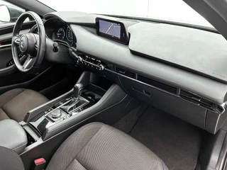 Mazda 3 2.0 e-SkyActiv-G M Hybrid 122 | Automaat | Adaptive cruise | Stuur & Stoelverwarming | Camera | Trekhaak / 6