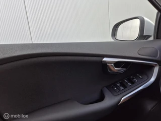 VOLVO V40 1.5 T2 EDITION AUTOMAAT/LED/NAVI/BLUETOOTH/CRUISE/16''LMV / 37
