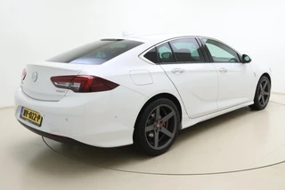 Opel Insignia Grand Sport 1.5 Turbo Business Executive | Climate Control | Camera achter | OPC Line pakket | AGR stoelen | Stoel- en stuurverwarming | Keyless Entry & Start | Navigatie / 2