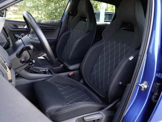 Skoda Karoq 1.5 TSI Sportline 150PK DSG Camera ACC Navi Stoel/Stuurverw. Race Blue 19 inch / 6
