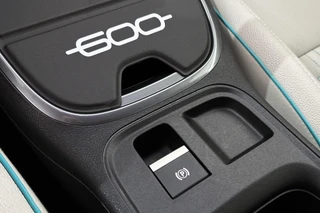 Fiat 600 1.2 Hybrid La Prima Massage Adaptieve Cruise Control Stoelverwarming / 41