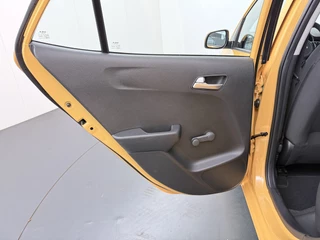 Kia Picanto 1.0 DPi ComfortLine  - Airco - Radio - All-Season banden - Fabrieksgarantie tot 09-2030 of 150.000Km / 35
