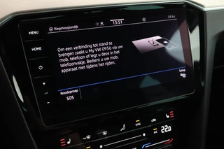Volkswagen Passat Variant 1.5 TSI 150pk DSG R-Line Business + Keyless Panoramadak 360Camera Stoelverwarming Virtual Cockpit Navigatie / 29