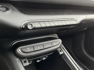 Jeep Avenger Black Edition 54 kWh | Apple-Android | Adaptive Cruisecontrol | Handsfree achterklep / 9