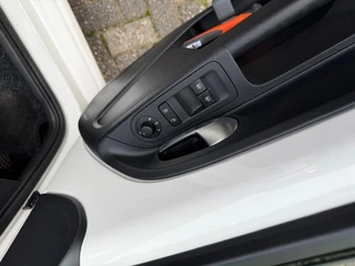 Volkswagen up! 1.0 BMT high up! / 12