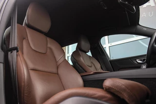 Volvo V60 2.0 B4 Inscription | NL auto | 2e eigenaar | BTW auto | Stuurverwarming | Leer | Cruise control | DAB | Camera | LED | Navigatie | Bluetooth | PDC / 16