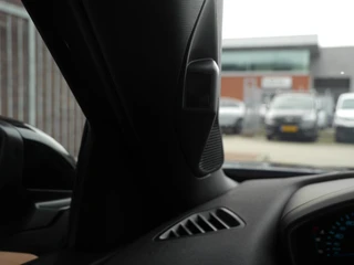 Peugeot 2008 1.2 Hybrid 145 Business Automaat | | CarPlay | Navigatie | Camera | Cruise Control | LED verlichting / 32