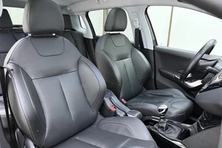 Peugeot 2008 1.2T 130pk GT-line / 14